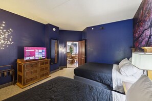 3 bedrooms, iron/ironing board, travel cot, free WiFi
