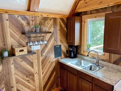 Beach front cottage rental on Manitoulin Island