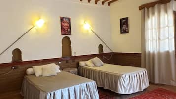 Free WiFi, bed sheets