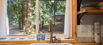 Little Blue by Gather | King Beds, Garden Views, Trails Nearby