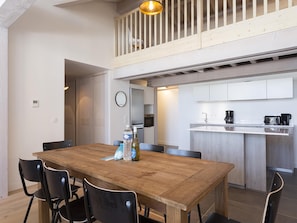 Apartment | Dining - Apartment in La Rosiere With Alpine Views (Montvalezan)