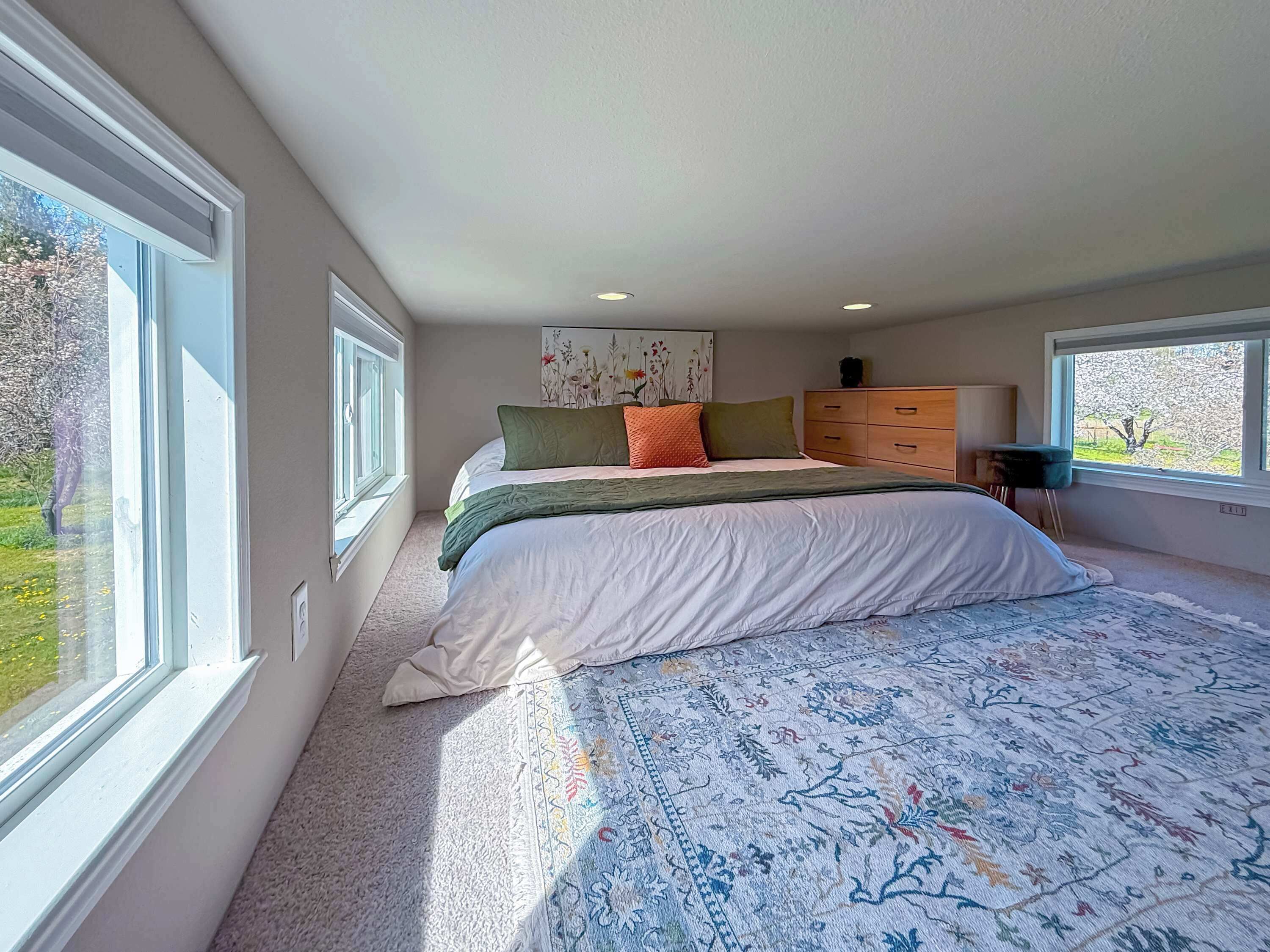 2 多间卧室、WiFi、床单