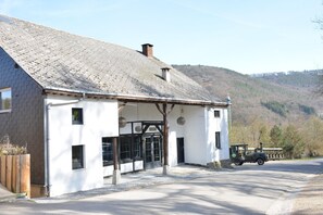 House | Exterior - Lake-view Apartment With Sauna, hot tub (Stavelot)