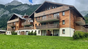 Unclassified image, 4 of 21, button - Apartment in La Chapelle Near Ski Lift (La Chapelle-d'Abondance)