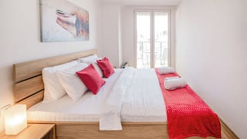 1 bedroom, desk, iron/ironing board, WiFi