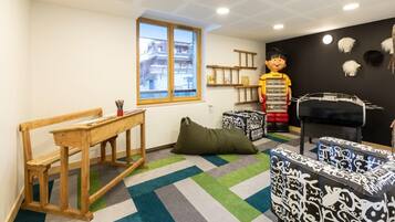 Apartment | Bilik permainan