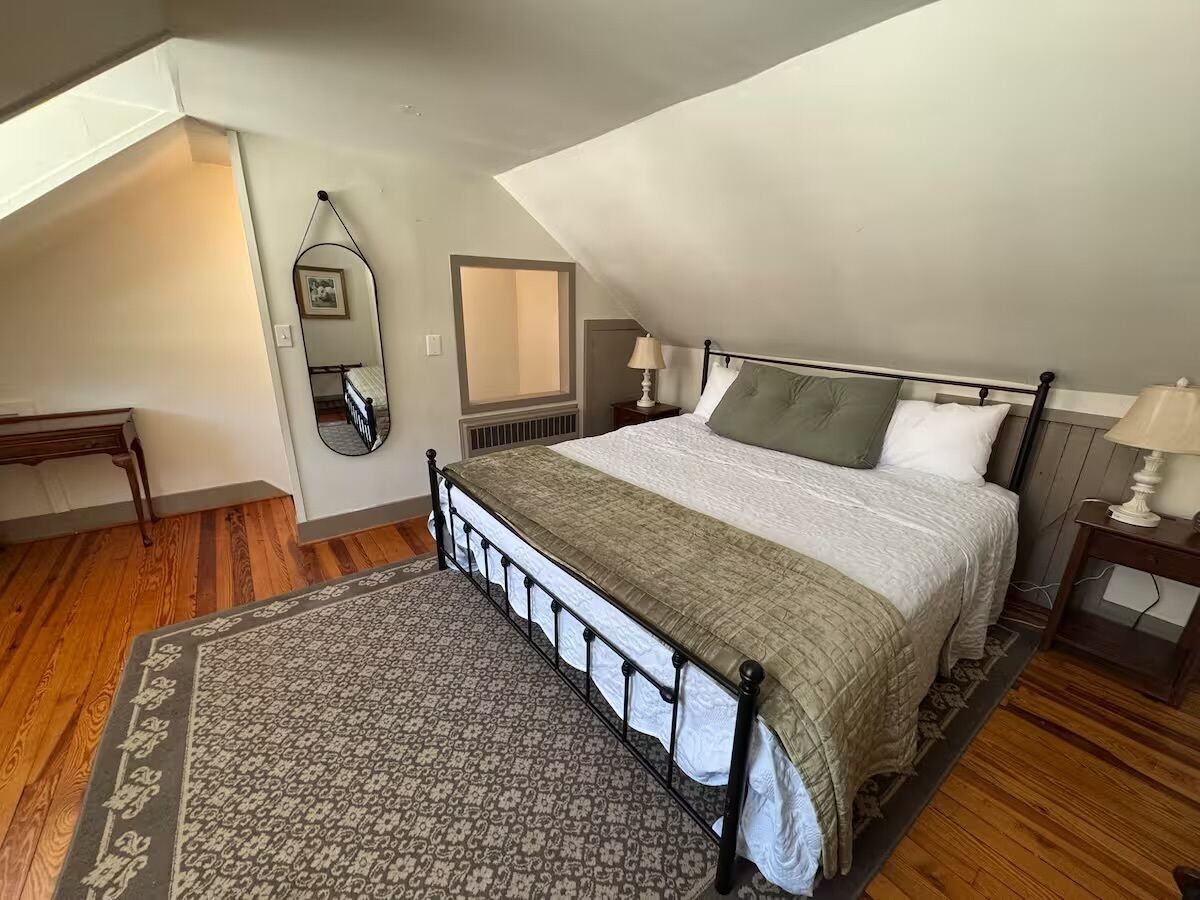 3 bedrooms, WiFi, bed sheets