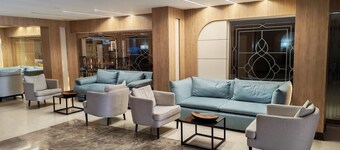 Mira Suit Serviced Apartments