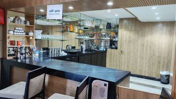 Articles de tocador gratuïts, sabatilles, tovalloles i sabó