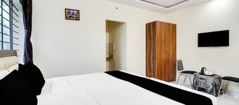 Super Townhouse Bidadi Formerly Royal Garuda