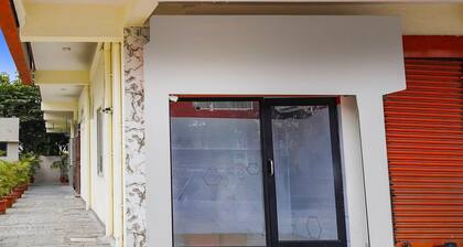 Super Townhouse Bidadi Formerly Royal Garuda