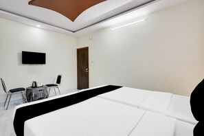 House | 1 bedroom - Super Townhouse Bidadi Formerly Royal Garuda (Ramanagara)