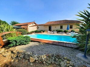 Outdoor pool - Country cottage, swimming pool, air conditioning (Marguestau)