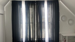 Unclassified image, 5 of 42, button