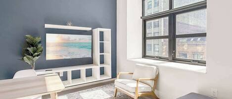 Televisión y oficina