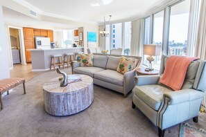 Living area - Silver Shells Beach Resort & Spa - St Lucia Unit 401 (Destin)