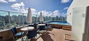 Basic Apartment | Pool