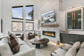 TV, fireplace