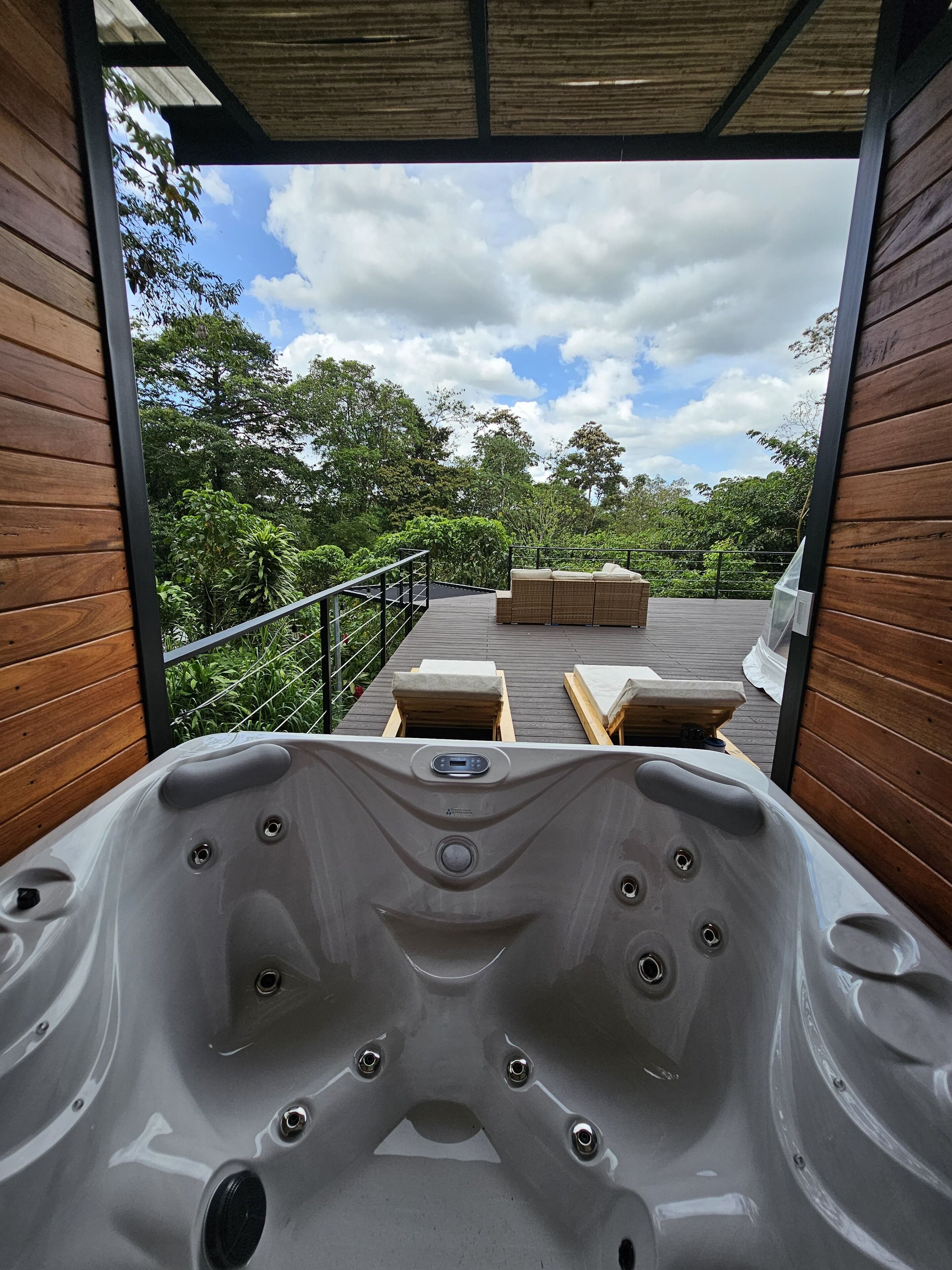 Bain à remous extérieur