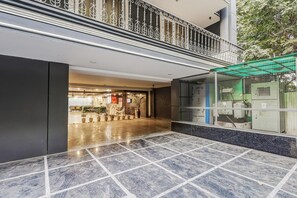 House | Reception