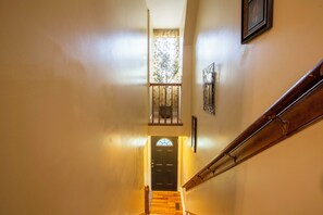 Interior - 3-bedroom house in charming Lillington, office & darkening bedroom window vinyl. (Lillington)