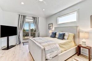 3 bedrooms, iron/ironing board, free WiFi, bed sheets - Amelia Island 3 BR Poolside Getaway (Fernandina Beach)