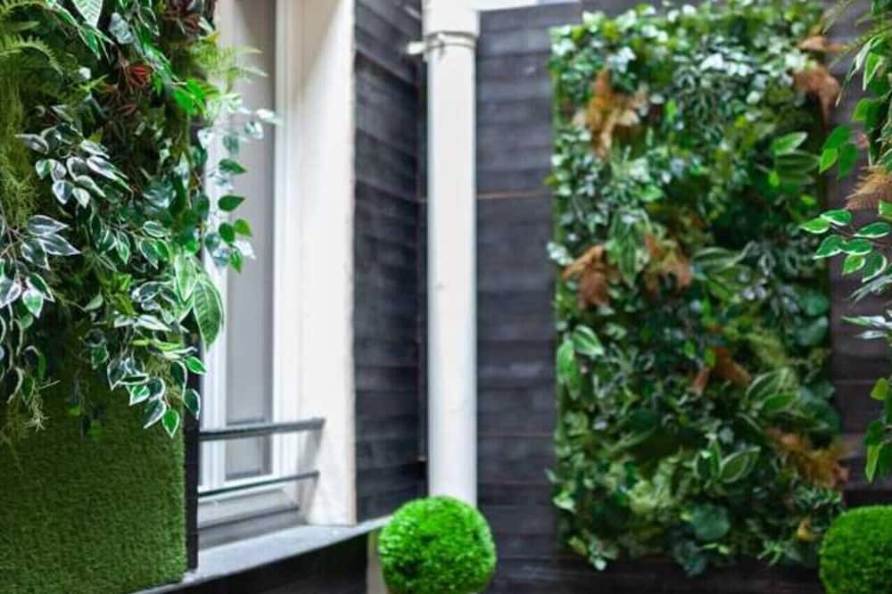 Hotel Tinah: Elegance and Comfort Near the Champs-elysees
