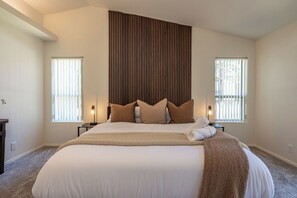 3 bedrooms, travel crib, free WiFi, bed sheets