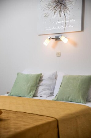 Apartment | 2 bedrooms, iron/ironing board - Apartment With Balcony, sea Views (Kraljevica)