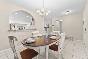 Dining - Spacious 6BR Villa w/ Pool, Game Room & Loft – 15 Mins to Disney (Davenport)
