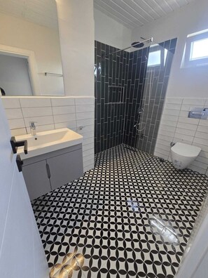 Bathroom - VILLA OLINDA 4 BED with huge garden (Serik)