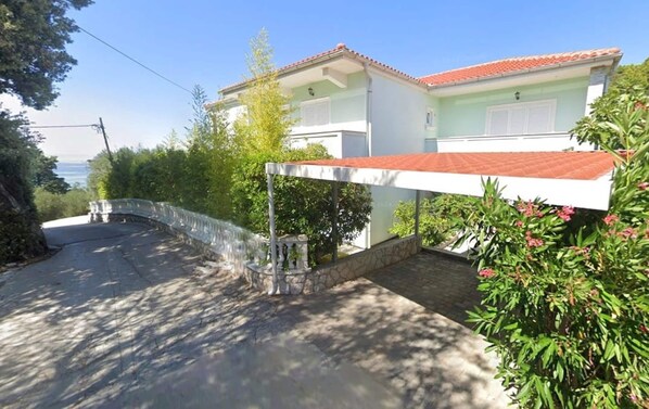 Apartment | Property grounds - Studio Mare Close to the Beach (Rab)