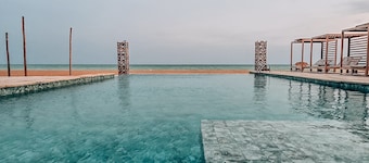 MIADJOE BEACH RESORT