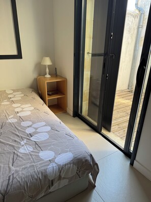 3 camere, ferro/asse da stiro, Wi-Fi