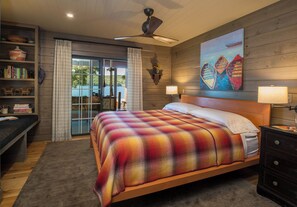 5 bedrooms, desk, iron/ironing board, WiFi