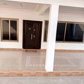 Exterior detail - Lovely spacious family sized Villa situated 2 minutes to Achimota Mall (Tantra Hill)
