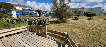 Appartement au rez de chaussée d'une résidence en front de mer avec piscine - 545291
