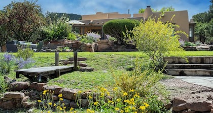 Sunset Mountain Ranch- Serene retreat in Sangre de Cristo foothills