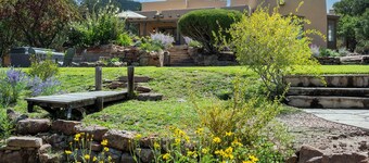 Sunset Mountain Ranch- Serene retreat in Sangre de Cristo foothills