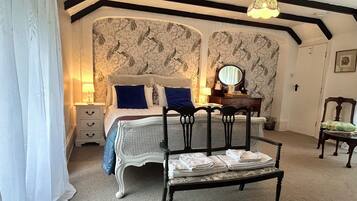 Luxury Double Room, Courtyard View | Premium bedding, individually decorated, individually furnished
