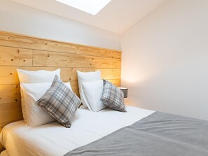 Appartamento | 5 camere, lenzuola