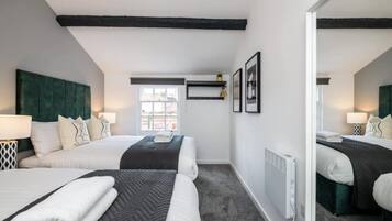 Nhà, 4 phòng ngủ | 4 phòng ngủ, bàn ủi/dụng cụ ủi quần áo