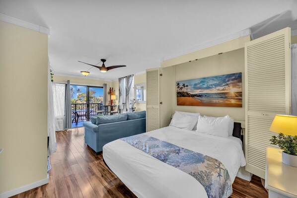 Iron/ironing board, travel crib, free WiFi, bed sheets