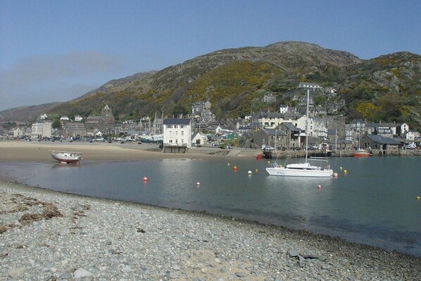 Cottage | Beach - Sleep 4-5 Family Cottage - Petok, Parking,gameroom (Dolgellau)