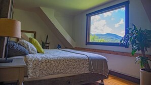2 soverom, strykejern/-brett, reiseseng for barn og wi-fi