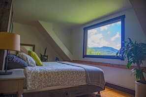 2 soverom, strykejern/-brett, reiseseng for barn og wi-fi