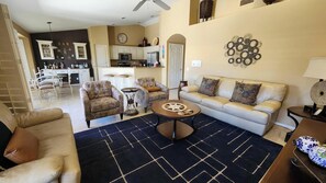 Smart TV - Contemporary 2-bedroom house plus den in welcoming Sun Lakes Community (Sun Lakes)