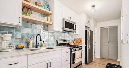 Charming 1-bedroom cottage in Alameda