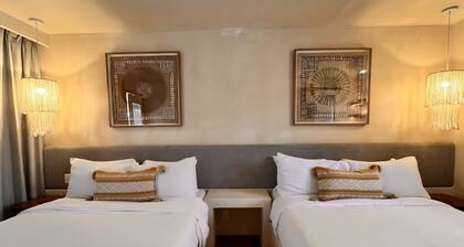 Cozy Studio • Waves & Sand Just Steps Away