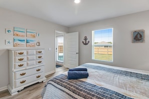 4 bedrooms, travel cot, free WiFi, bed sheets